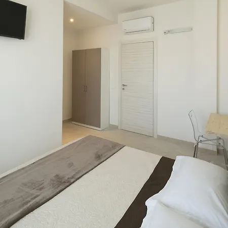 玛格丽塔酒店 3*